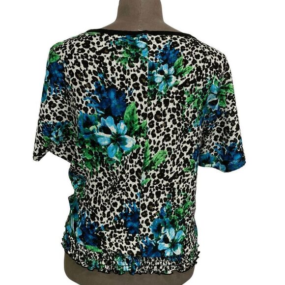 Urban Mix Junior's size 2X Black white animal Print floral short sleeve blouse - Picture 12 of 14